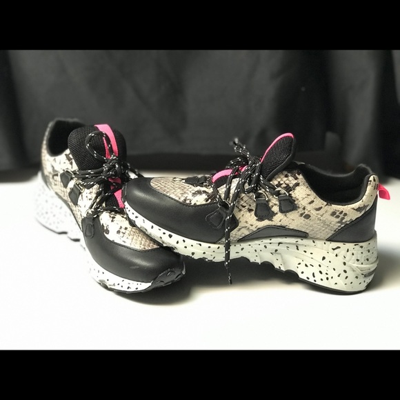 Madden girl black Akima platform sneakers - Picture 7 of 7
